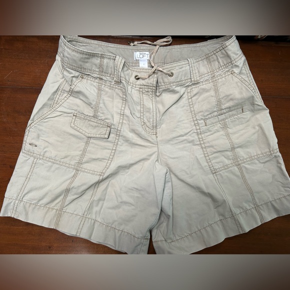 LOFT Women's Cargo Shorts. Beige, Belted & drawstring feature. Stitch detail. 12 - Picture 1 of 5